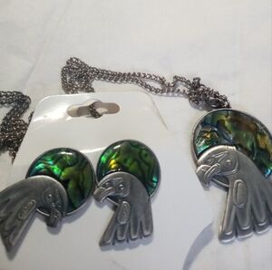 CAPTIVATING "DURI" ABOLONE DECORATED EAGLE PENDANT AND EARRING SET